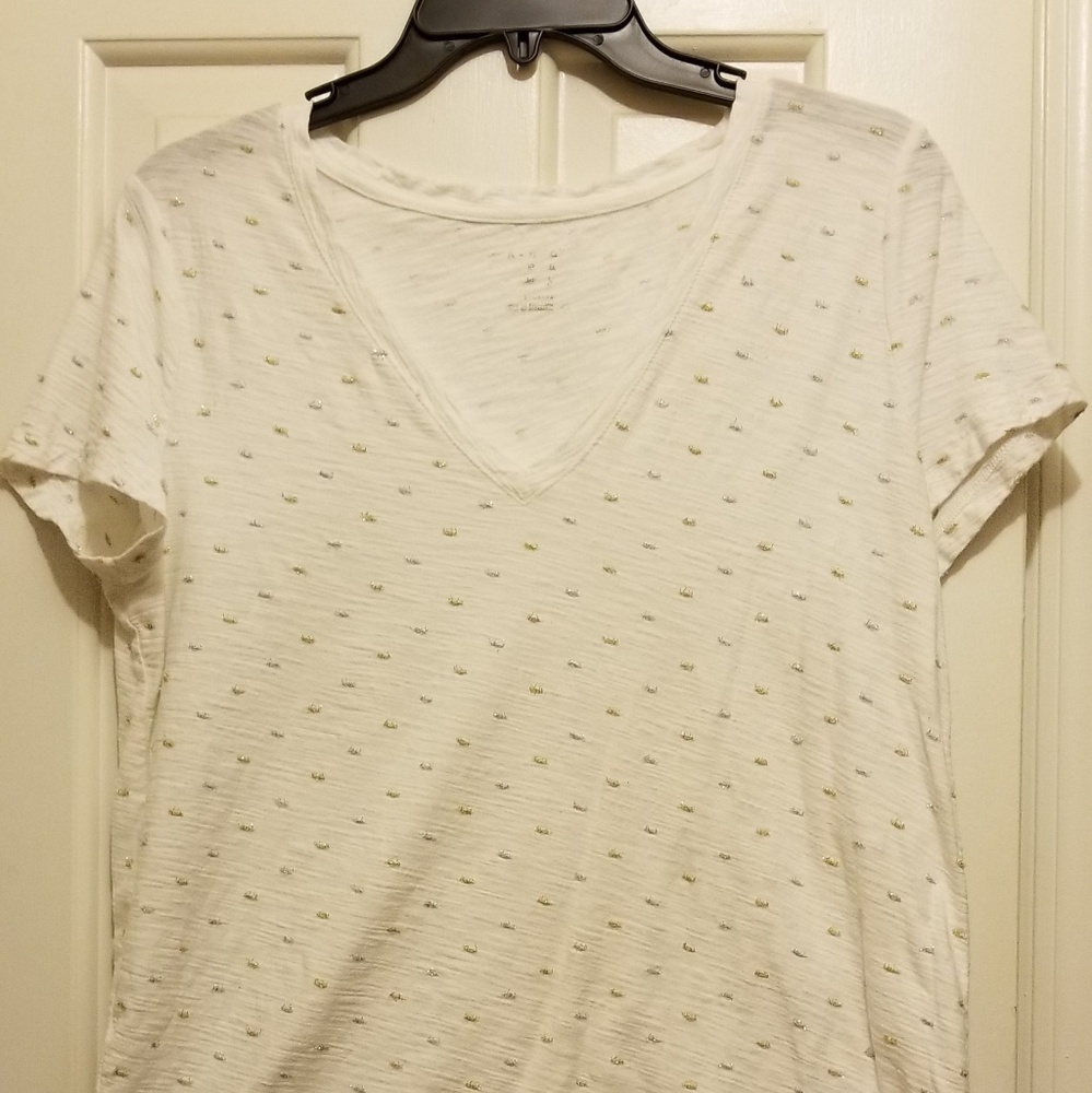 Cute t-shirt with gold and silver metallic design